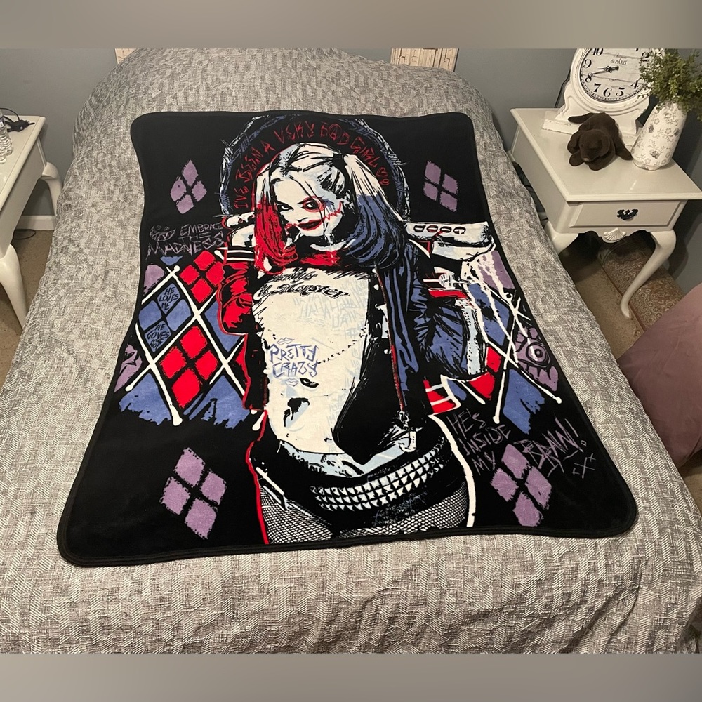 Rare Suicide Squad Harley Quinn Pretty Crazy Blanket Throw
